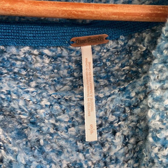 Free People Bff Cowl Neck Blue Marine Sweater Sz Small - Picture 13 of 13
